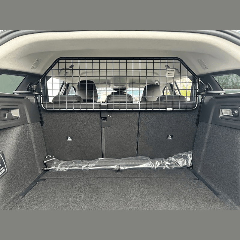 Kleinmetall 20300407 Masterline dog guard for Peugeot 308 SW III Type P51