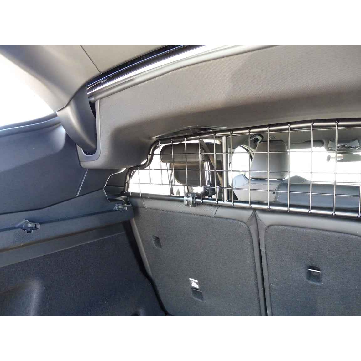 Kleinmetall 21008325 TraficGard Hundegitter für BMW X2 U10, crash-getestet nach UN-R126 tierxxl-de