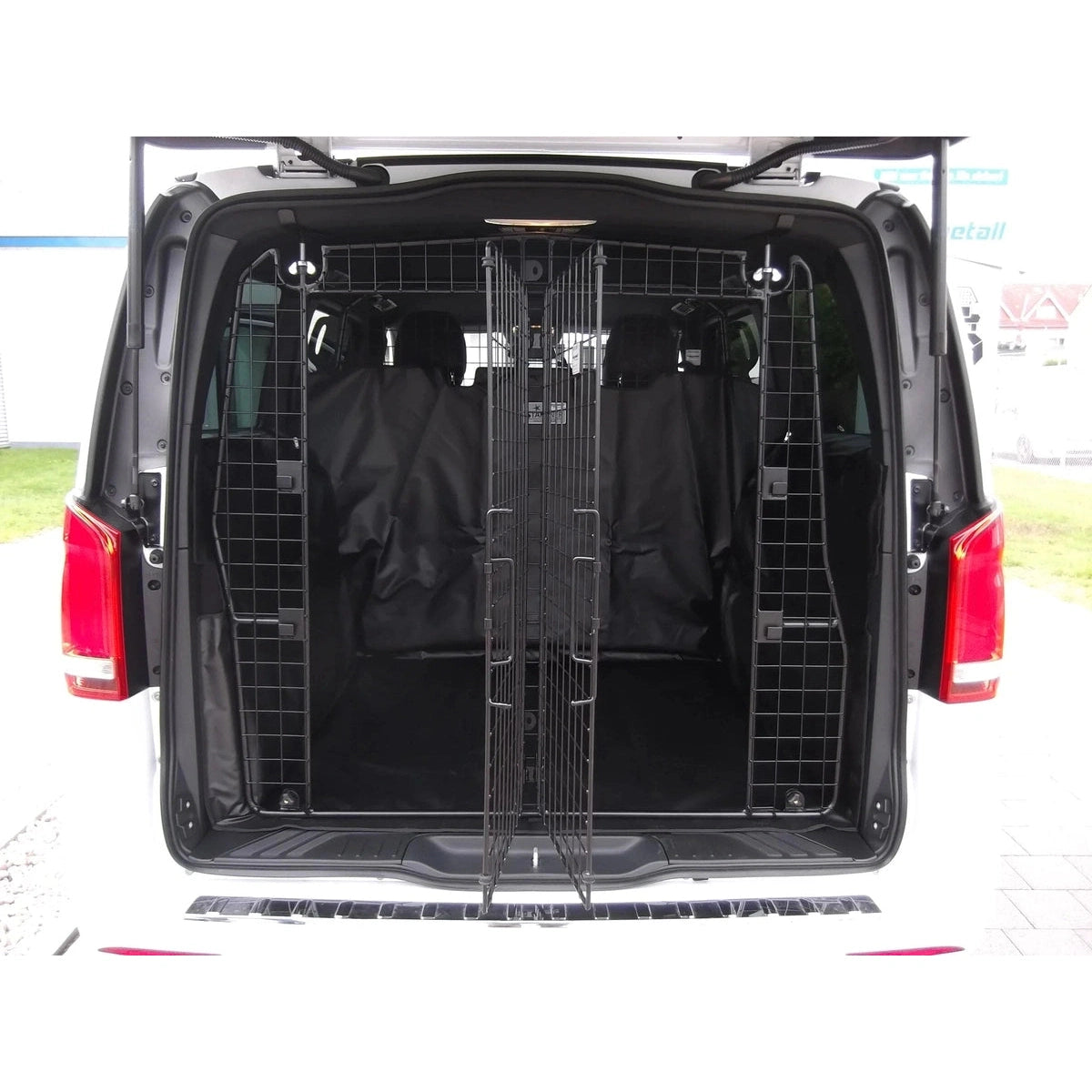Kleinmetall E13783H2GSExclusiv Heckgitter mit 2 Türen für Mercedes GLB EQ Elektro ab Bj. 2026 tierxxl-de