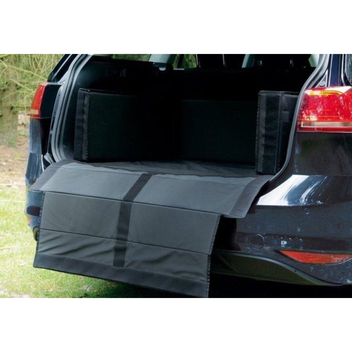 Kleinmetall FLEXPROTECTBOX trunk box with loading sill protection