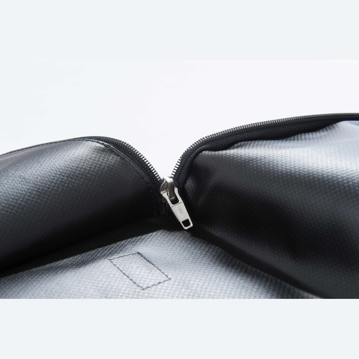 Kleinmetall Kofferraumwanne für Hyundai Kona Elektro Ladeboden tief schwarz tierxxl-de